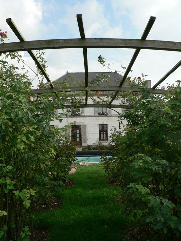 Entre Cour Et Jardin Hotel Chalons en Champagne Luaran gambar