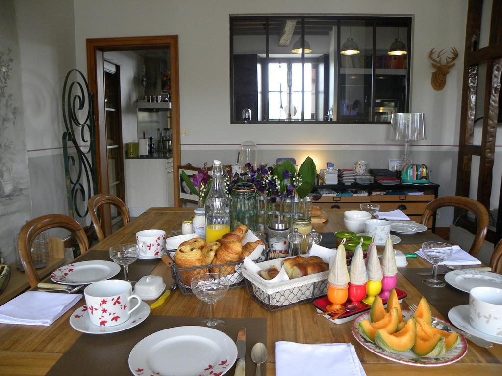 Entre Cour Et Jardin Hotel Chalons en Champagne Luaran gambar