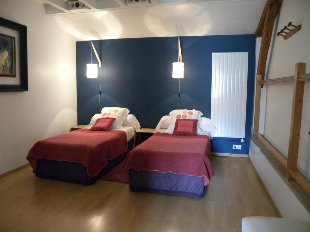 Entre Cour Et Jardin Hotel Chalons en Champagne Luaran gambar